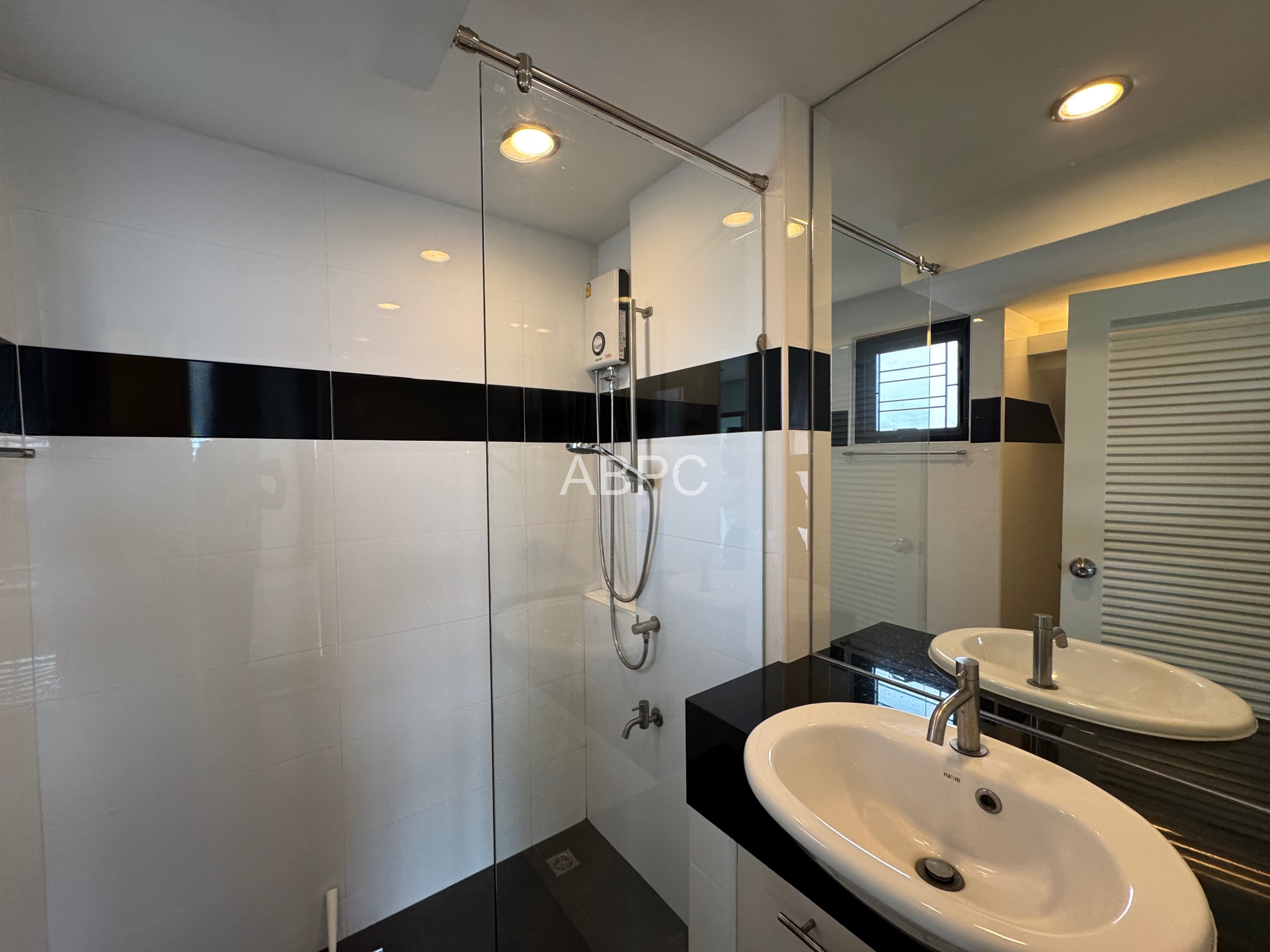 3 Bedroom 2 Bathroom House in Naklua photo 11