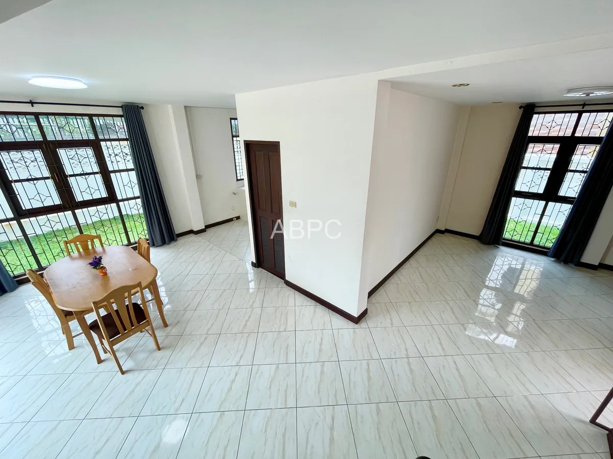 House With Private Pool Just 25K photo 8