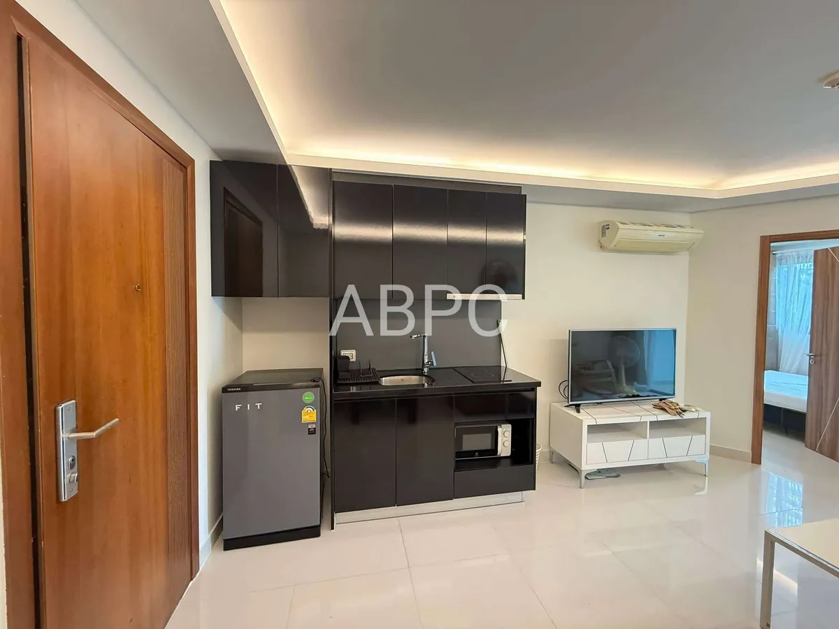 Beautiful Pool View 1 bedroom in Wongamat for Sale photo 4