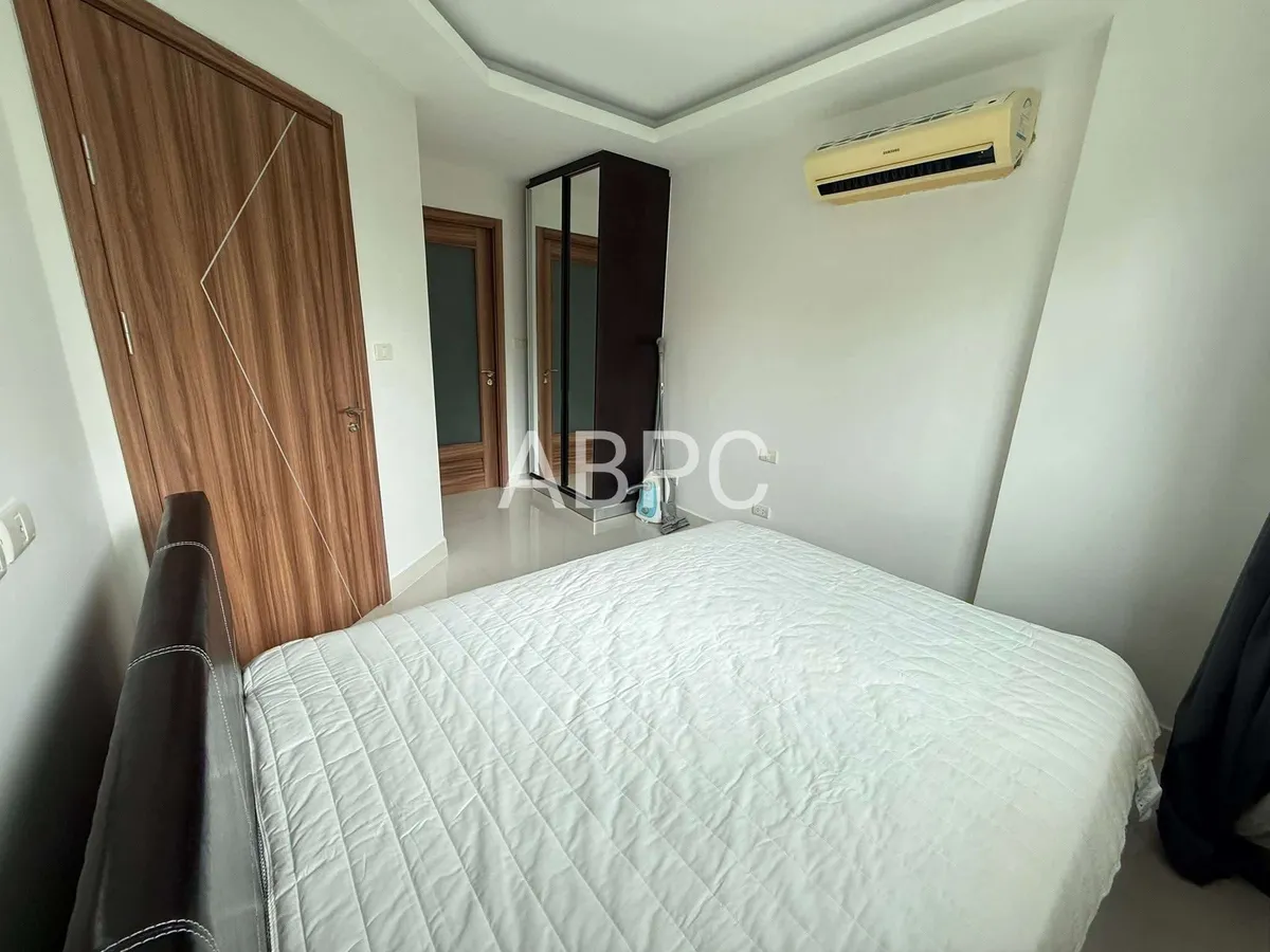 Beautiful Pool View 1 bedroom in Wongamat for Sale photo 7