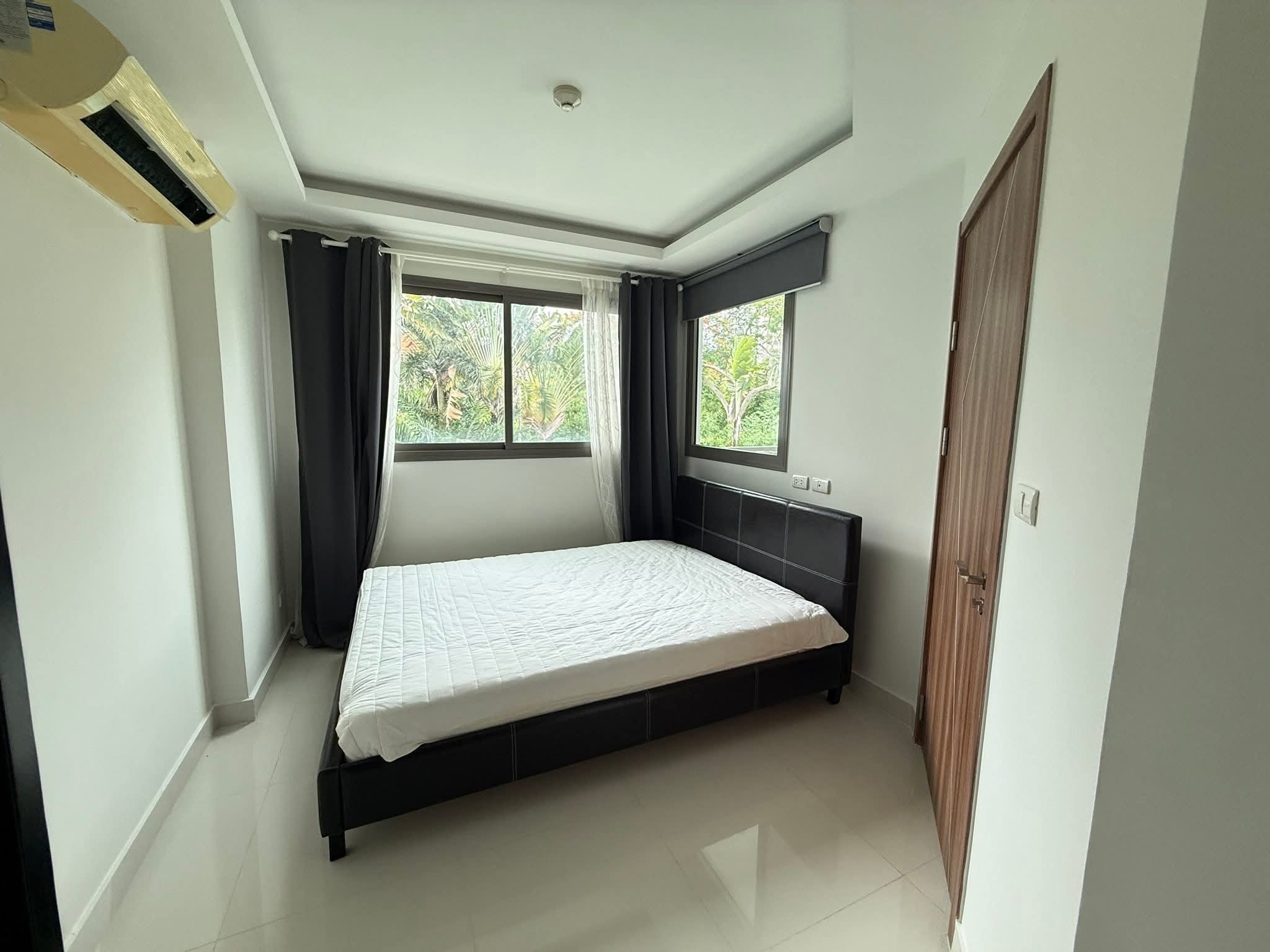 Beautiful Pool View 1 bedroom in Wongamat for Sale photo 12