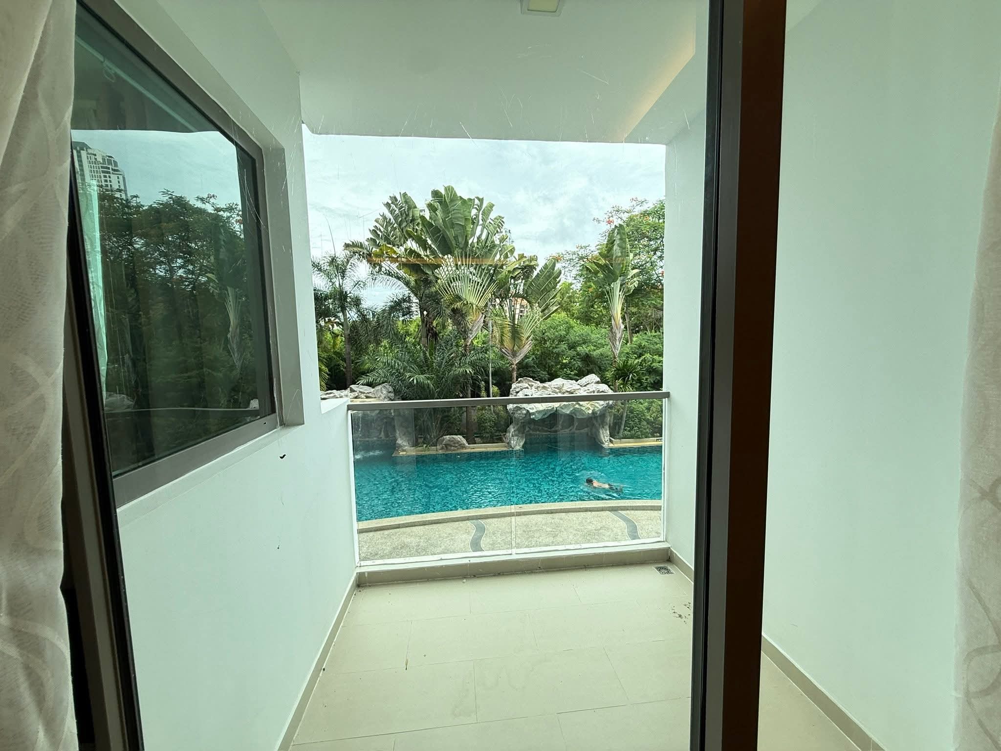Beautiful Pool View 1 bedroom in Wongamat for Sale photo 18