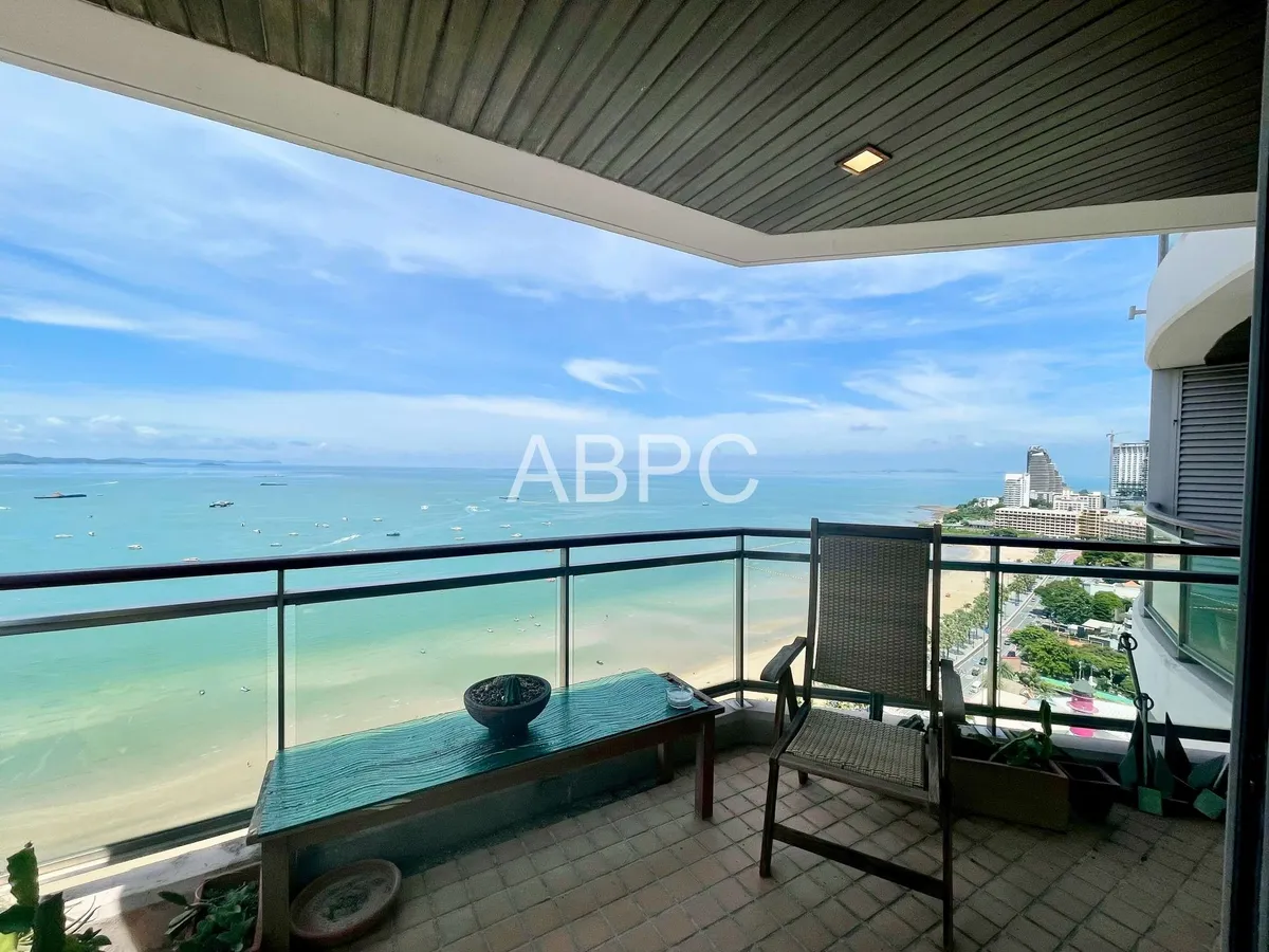 Two Bedroom Two Bathroom In Luxury Beachfront Condominium photo 12