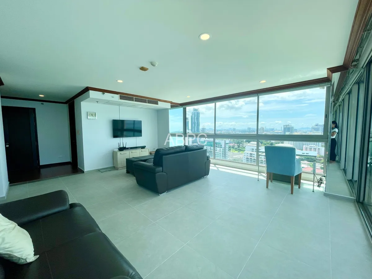 Two Bedroom Two Bathroom In Luxury Beachfront Condominium photo 15