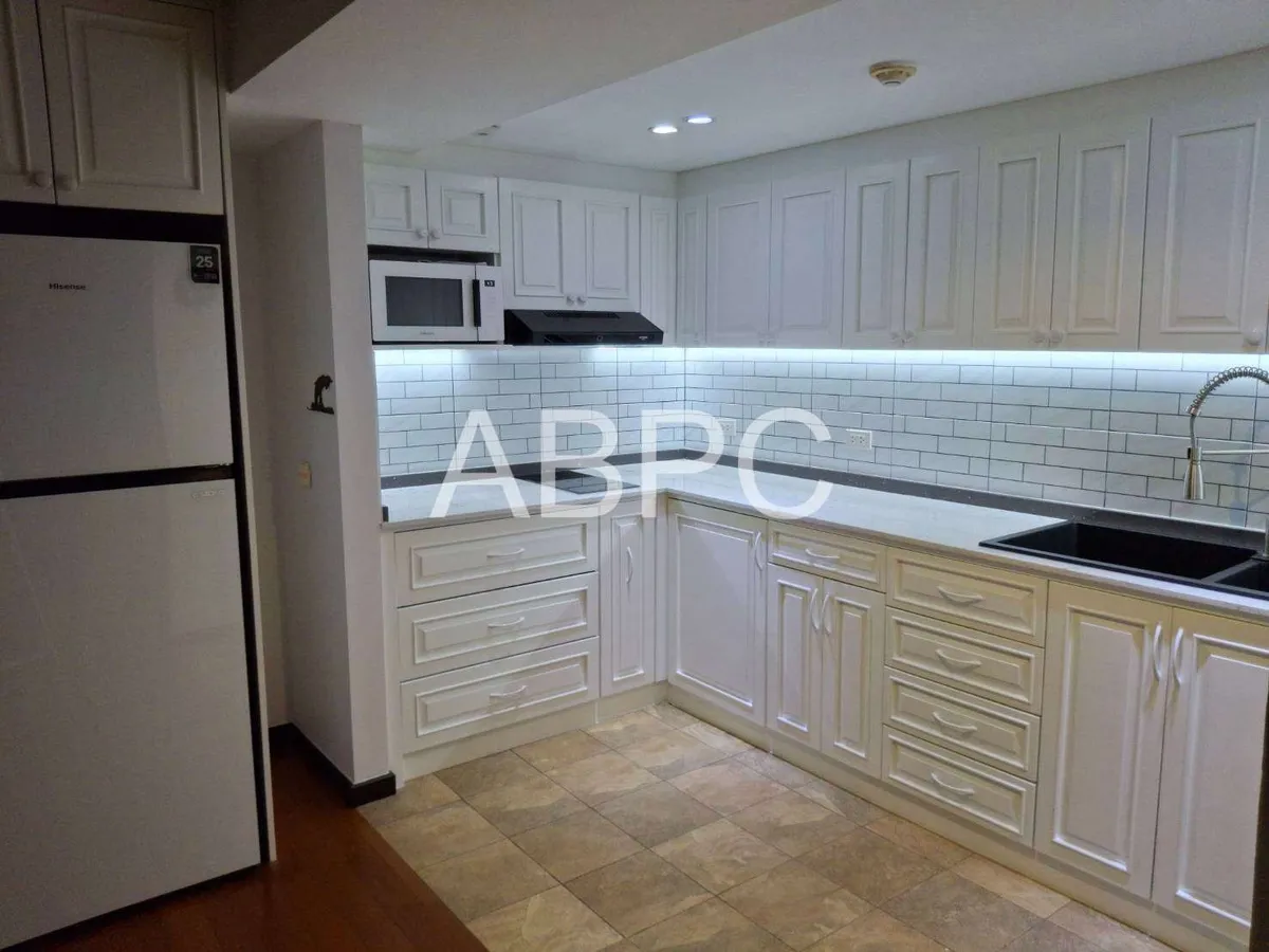 Two Bedroom Two Bathroom In Luxury Beachfront Condominium photo 10