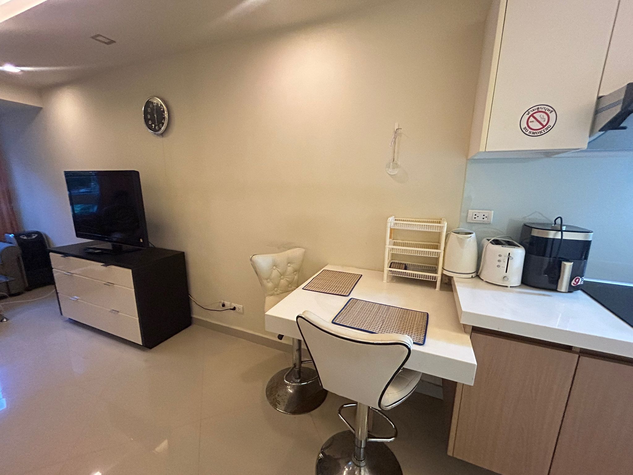 Studio Confo For Rent In central Pattaya photo 14