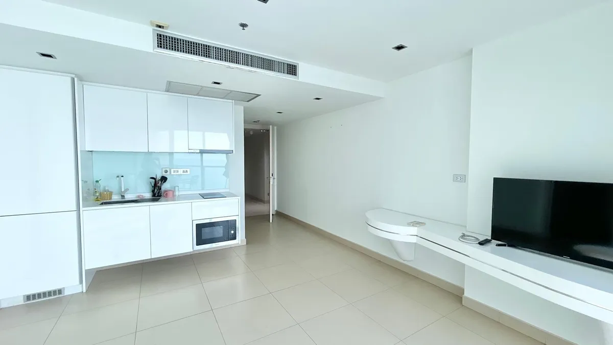 Ocean View Condo For Rent in Prahtamnak photo 20