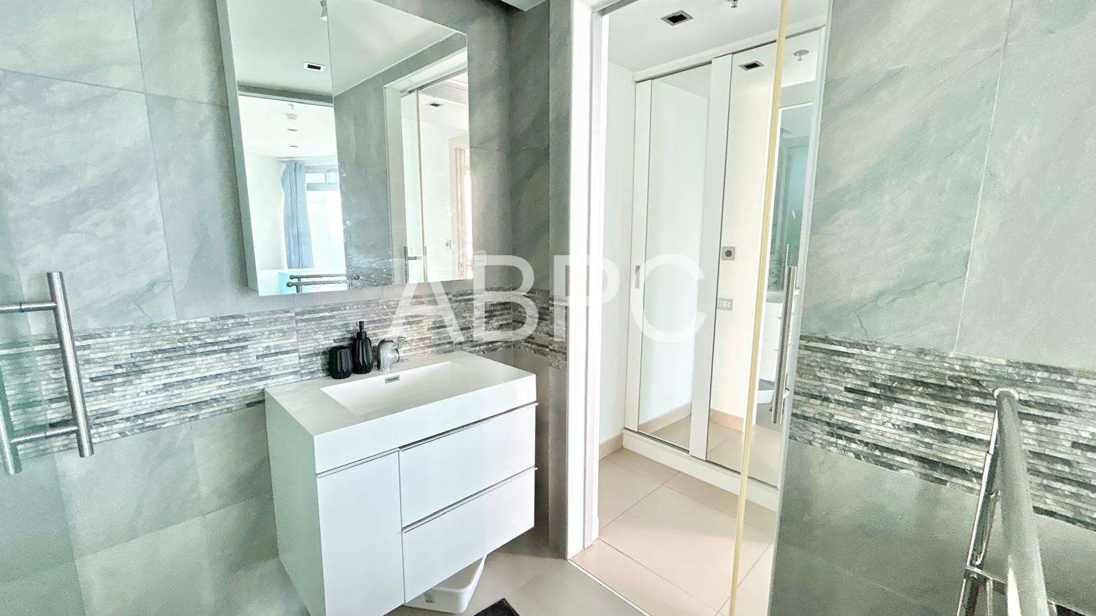 Ocean View Condo For Rent in Prahtamnak photo 5