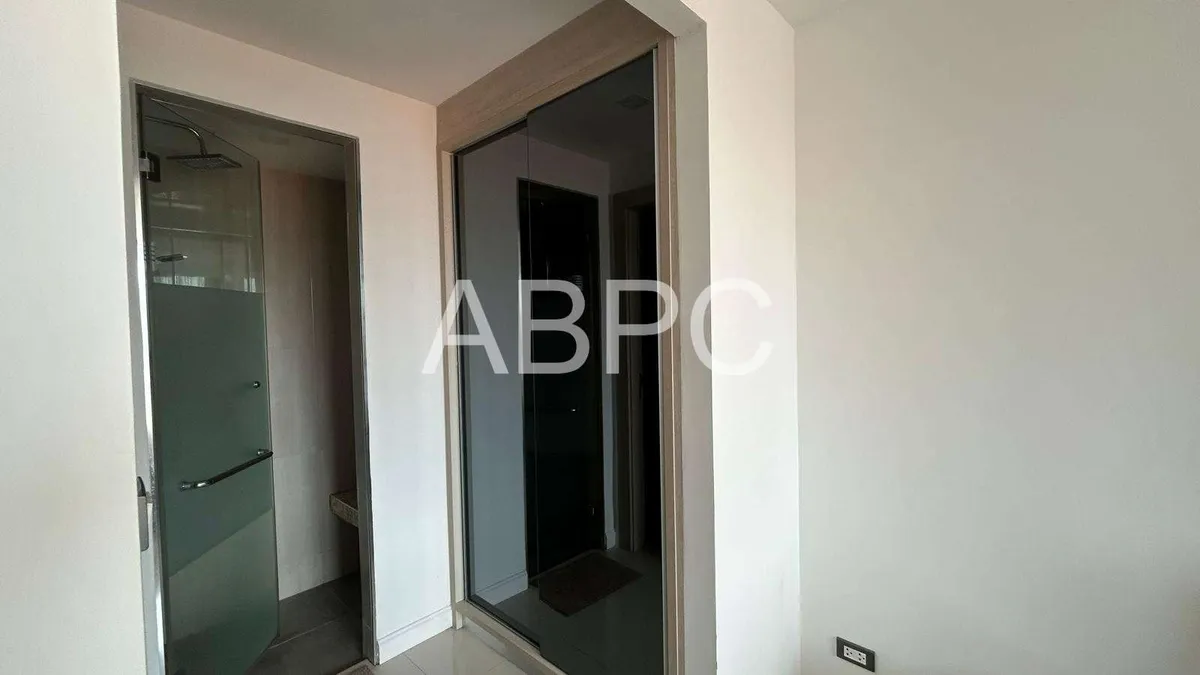 One Bedroom For rent In Prahtamnak photo 15