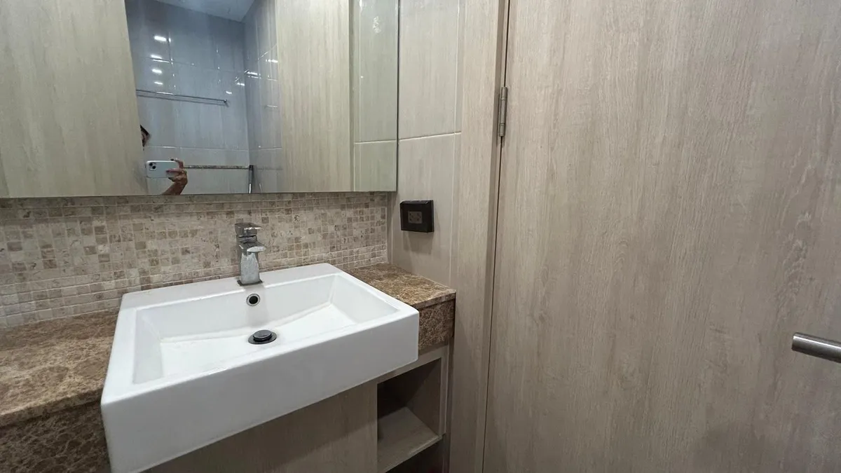 One Bedroom For rent In Prahtamnak photo 27