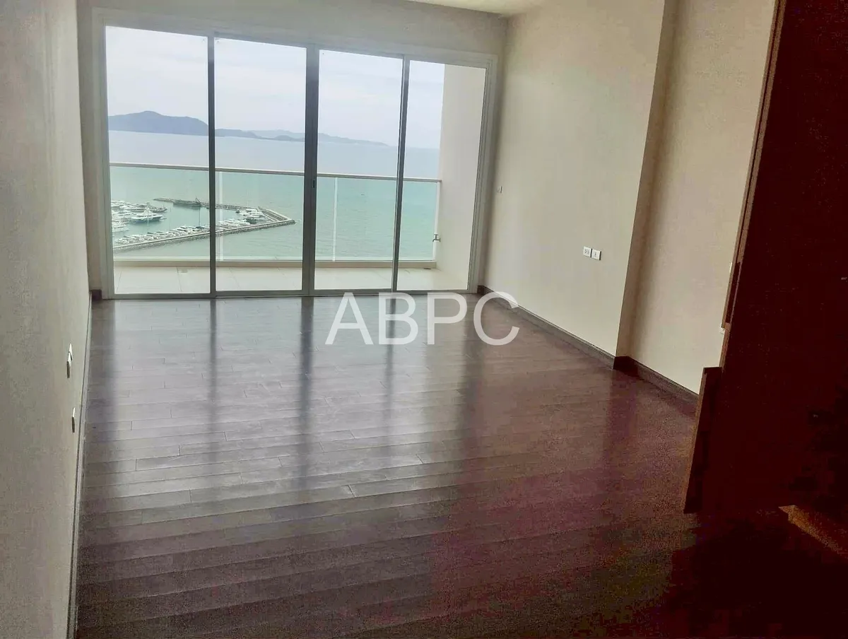 Ocean view Beachfront Condo For Sale In Najomtien photo 2