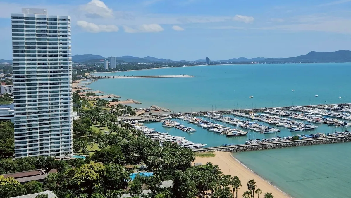 Ocean view Beachfront Condo For Sale In Najomtien photo 13