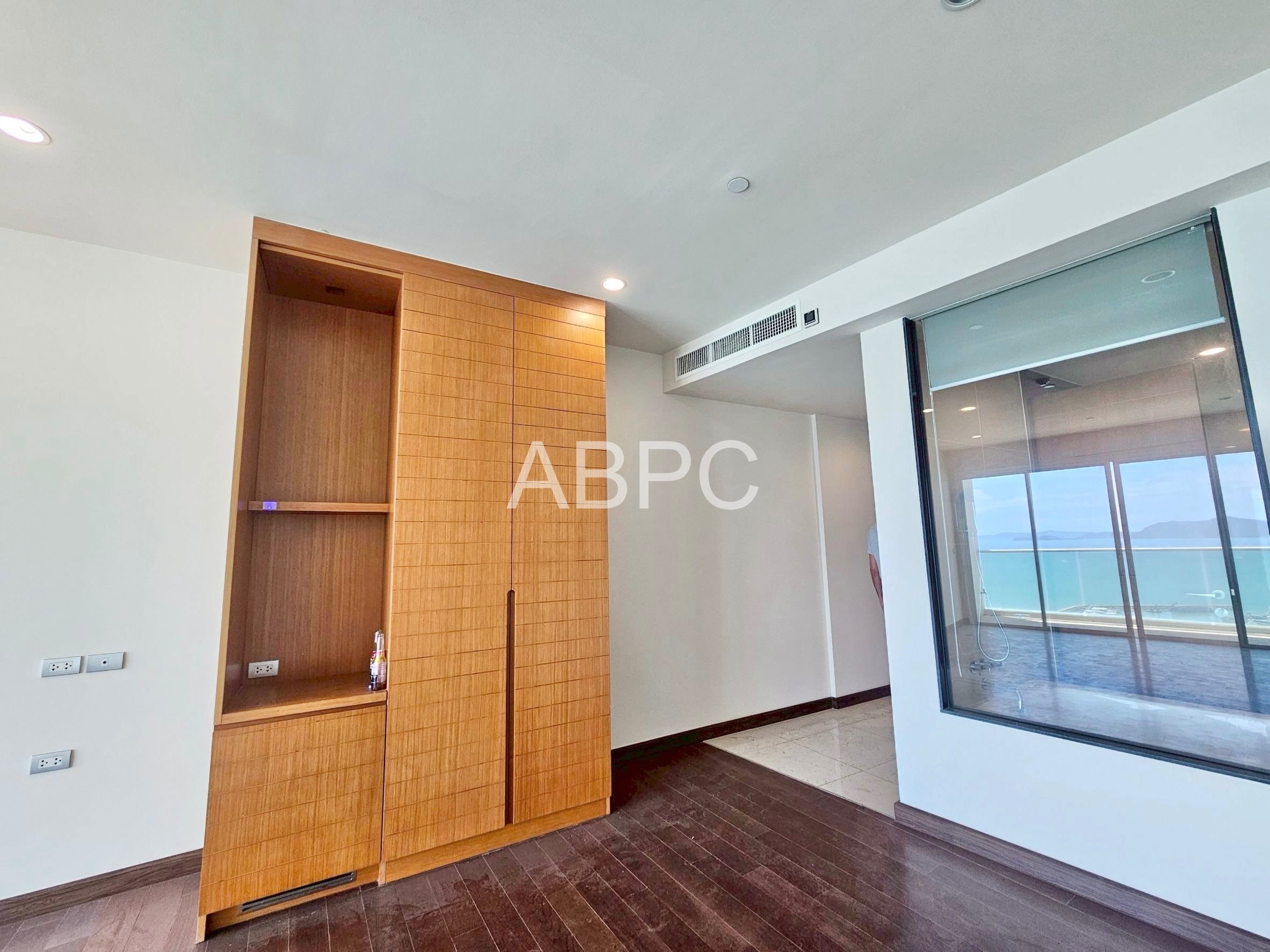 Ocean view Beachfront Condo For Sale In Najomtien photo 7
