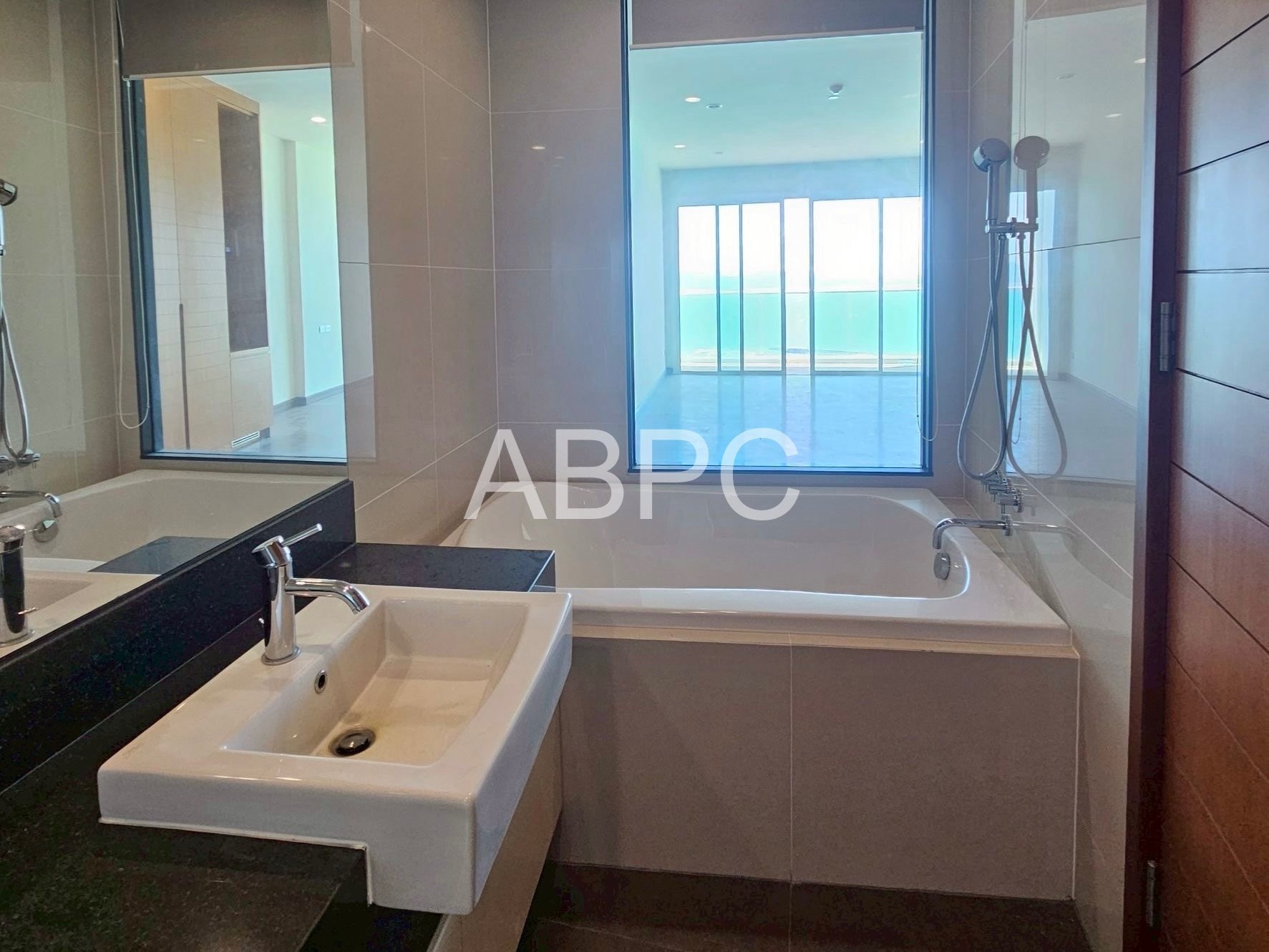 Ocean view Beachfront Condo For Sale In Najomtien photo 3
