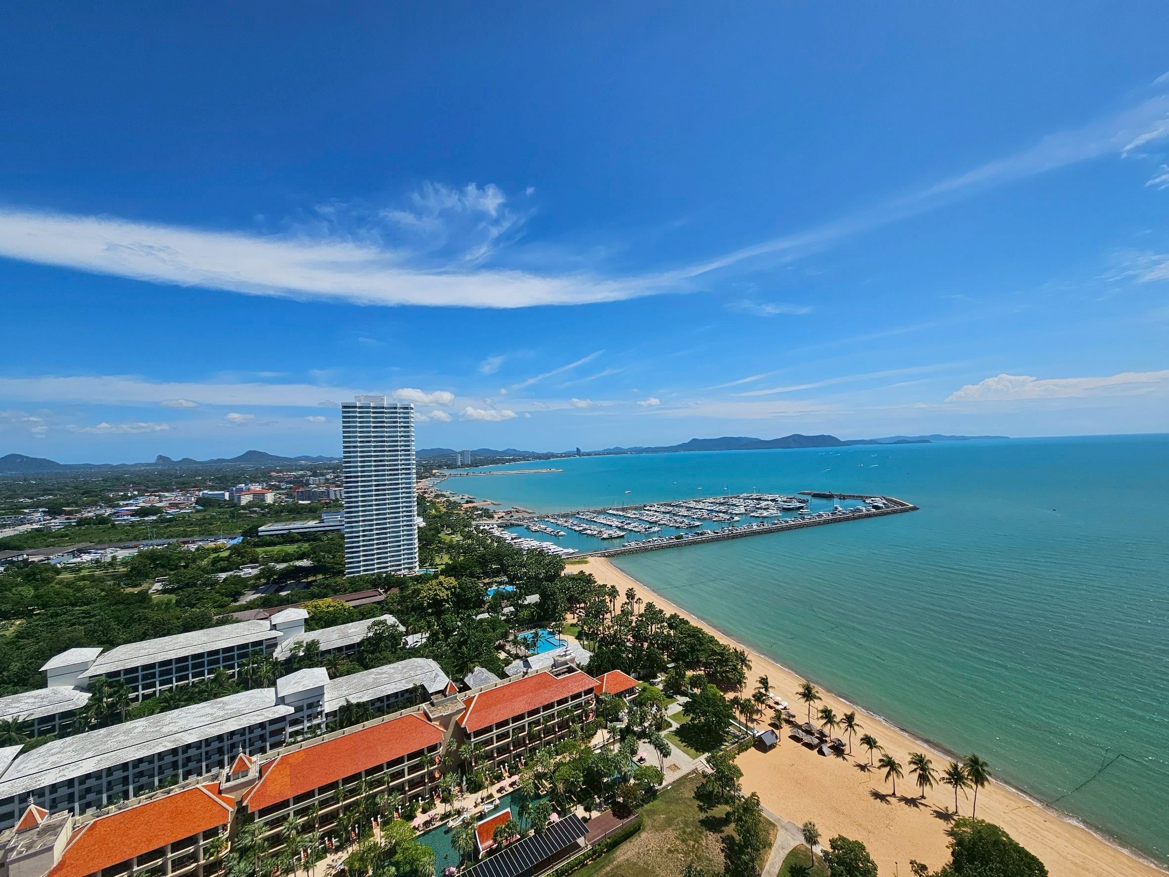 Ocean view Beachfront Condo For Sale In Najomtien photo 19