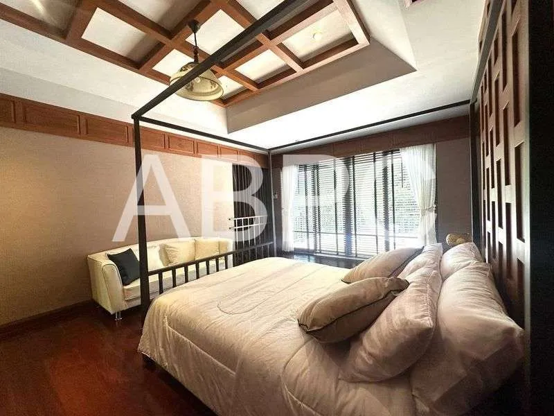 Thai Bali Style Pool Villa 4 bedrooms 5 bathroom Suitable for Business near Jomtien Beach for Sale/Rent photo 18