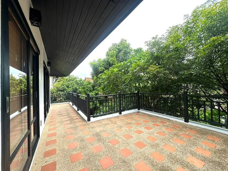 Thai Bali Style Pool Villa 4 bedrooms 5 bathroom Suitable for Business near Jomtien Beach for Sale/Rent photo 26