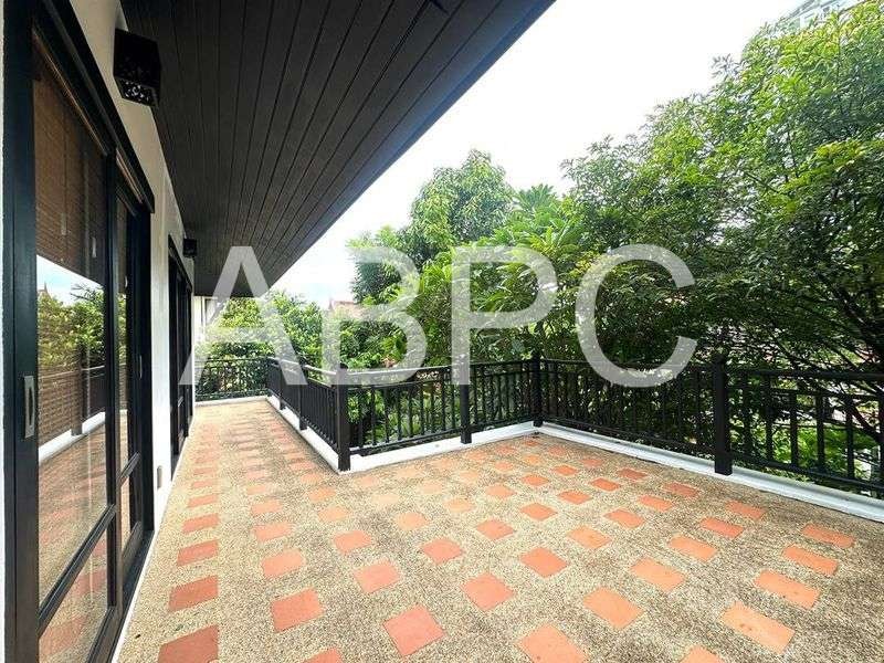 Thai Bali Style Pool Villa 4 bedrooms 5 bathroom Suitable for Business near Jomtien Beach for Sale/Rent photo 10