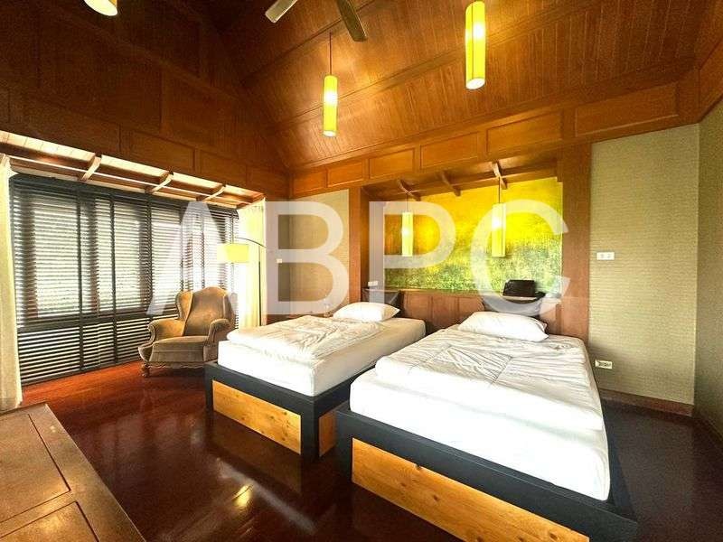 Thai Bali Style Pool Villa 4 bedrooms 5 bathroom Suitable for Business near Jomtien Beach for Sale/Rent photo 13