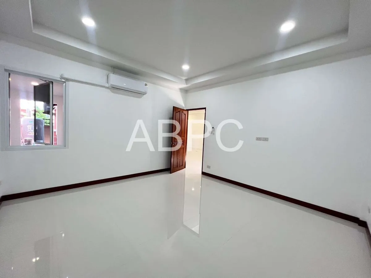 House for rent 3 Bedrooms 2 Bathrooms in Bang Saray photo 15