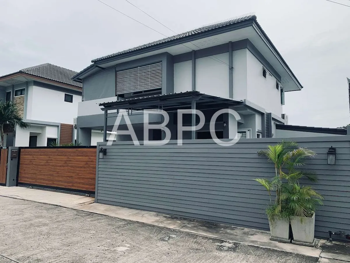 Modern Eco Pool Villa 3 bedrooms 2 bathrooms in East Pattaya