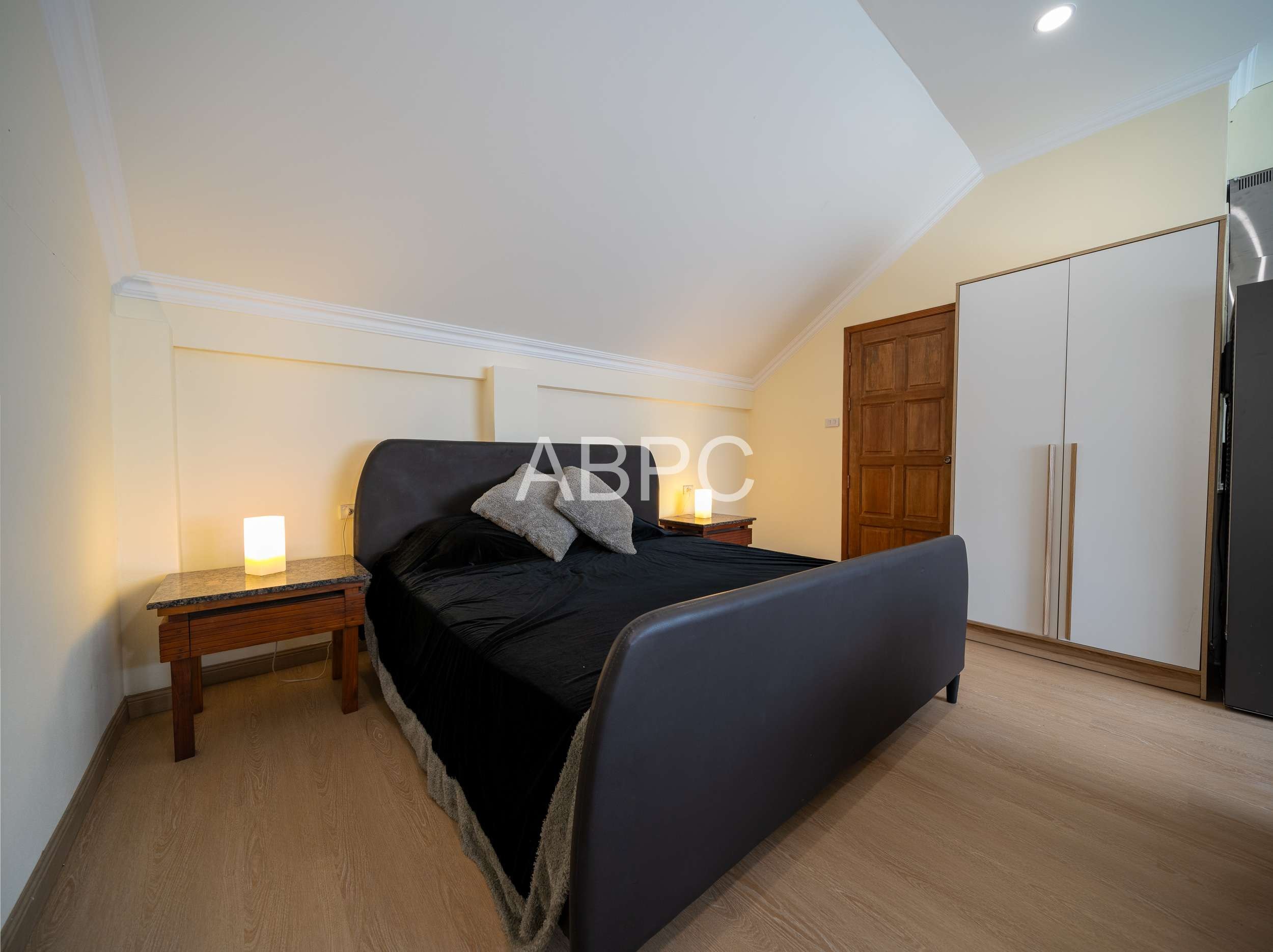 Pool Villa 5 bedroom 6 and half bathrooms + studio apartment photo 12