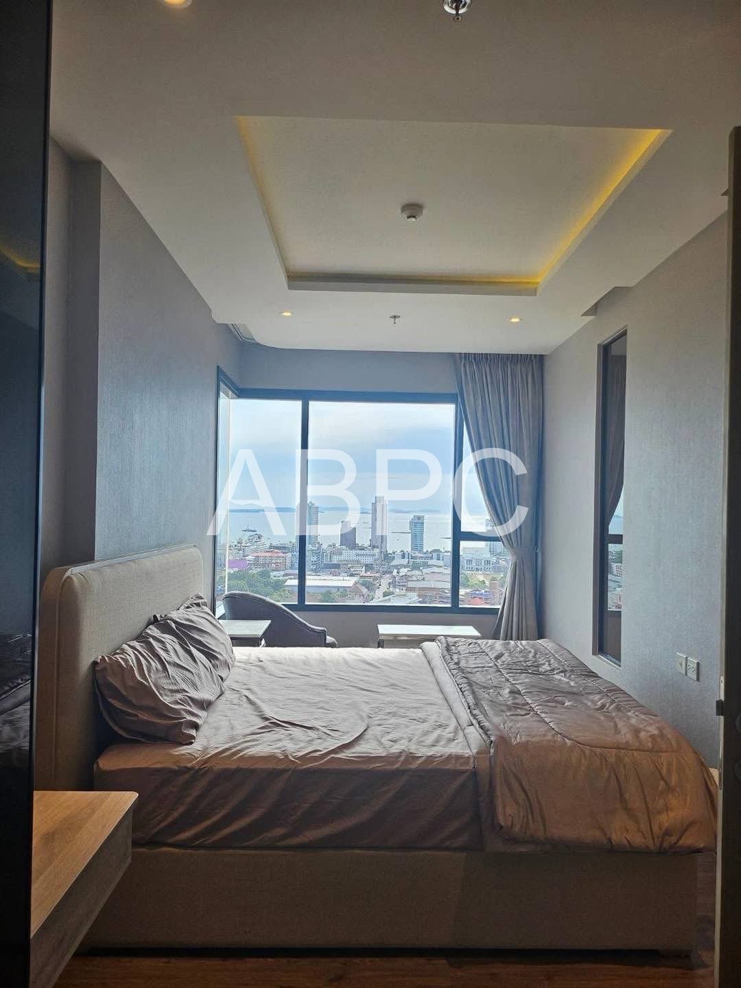 Sea View 2 Bedroom 2 Bathroom in North Pattaya photo 2