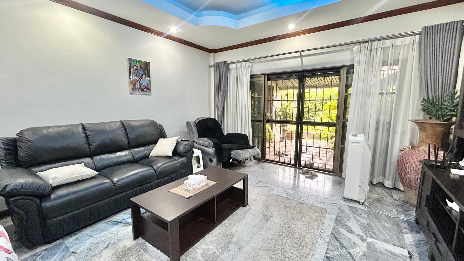 3 Bedroom house For Sale In East Pattaya photo 20