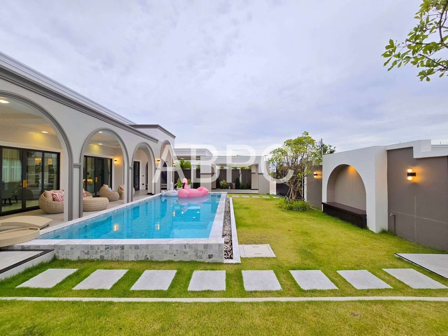 Modern Classic Pool Villa 4 Bedrooms 5 Bathrooms in East Pattata photo 13