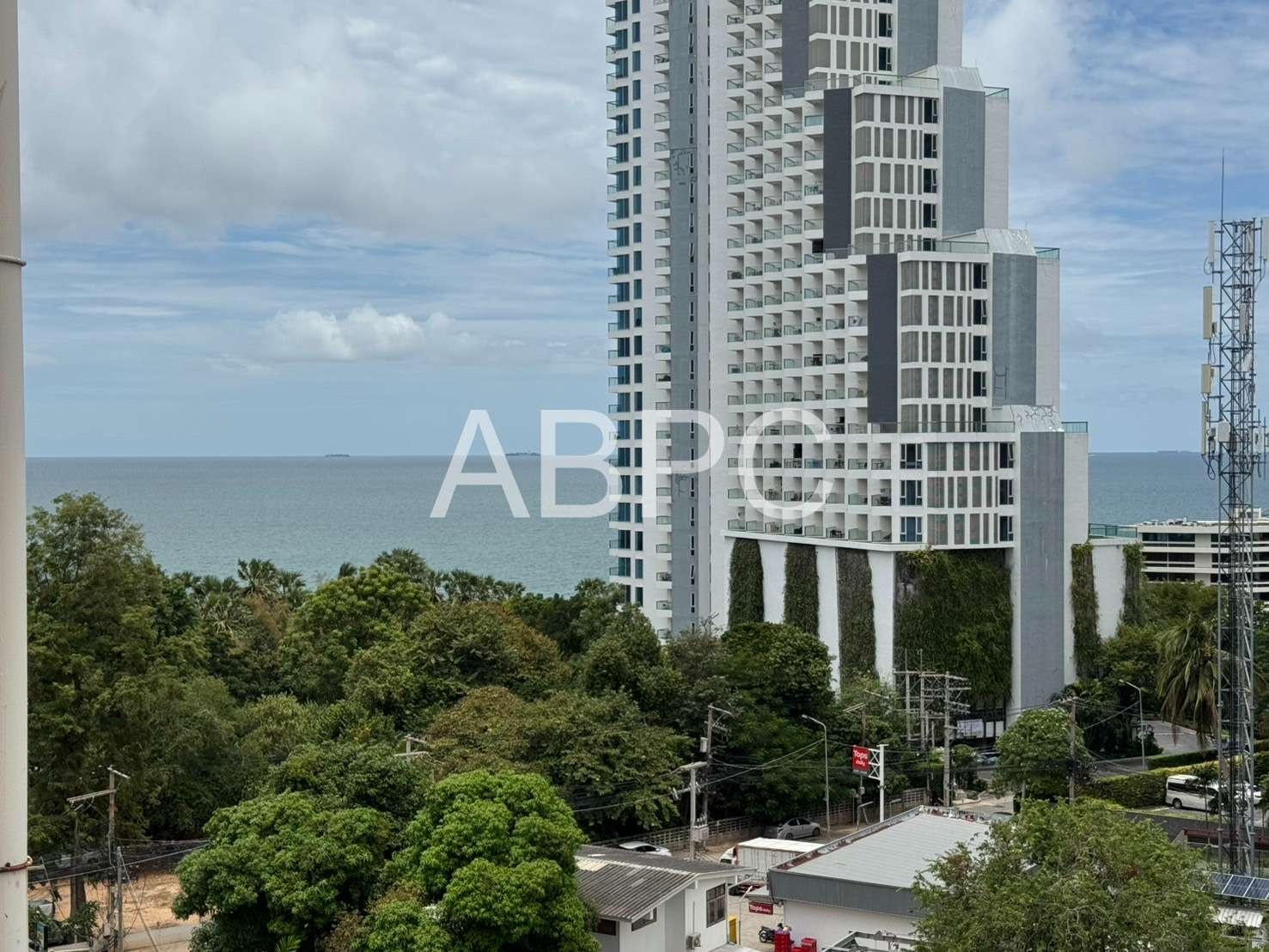 Ocean View Duplex 1 Bed 2 Bath Condo In Wongamat photo 4