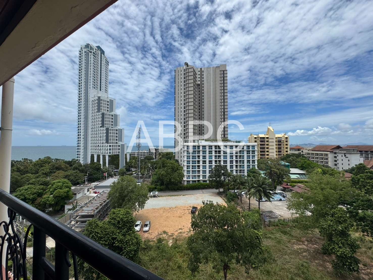 Ocean View Duplex 1 Bed 2 Bath Condo In Wongamat photo 3