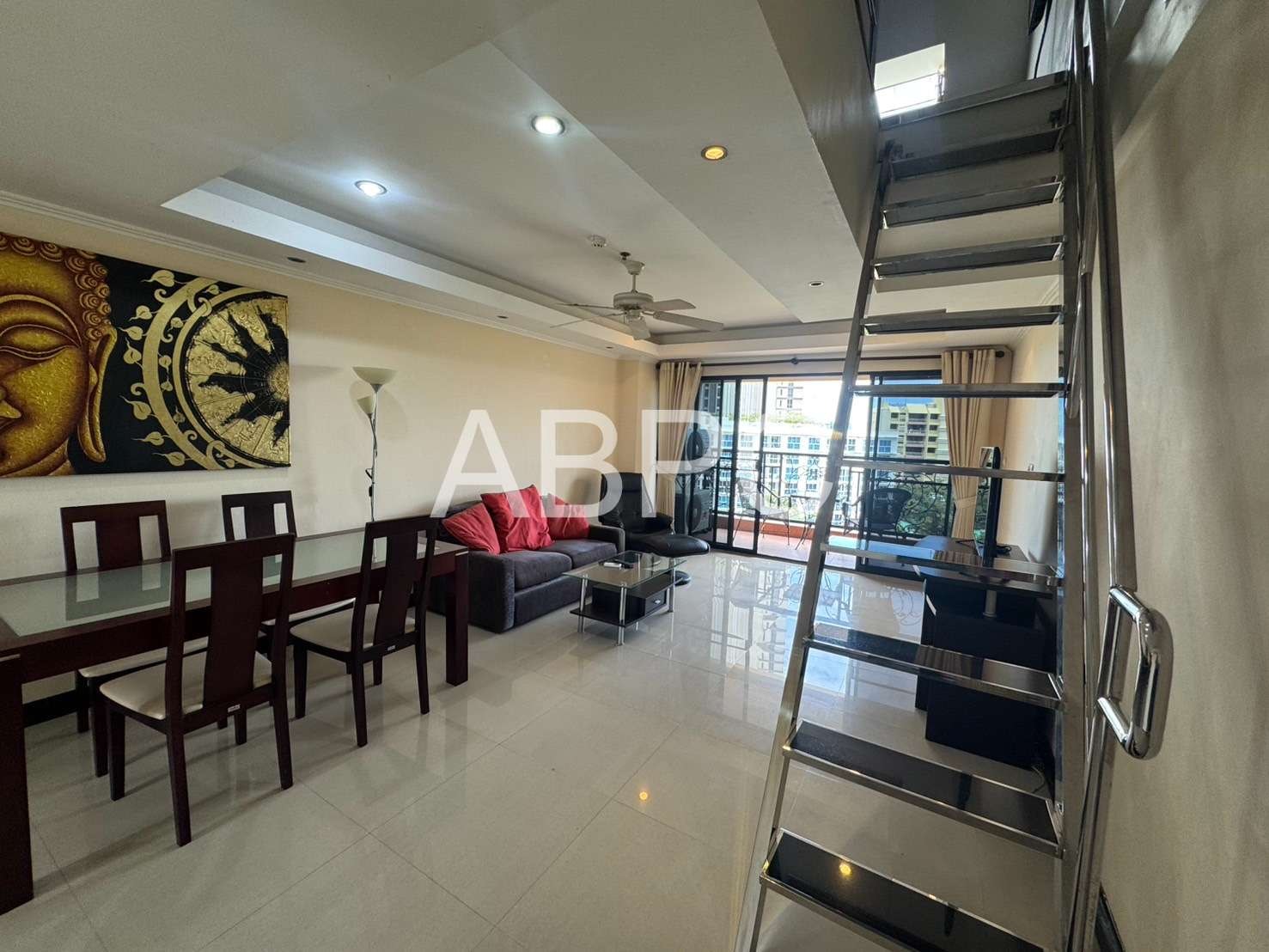 Ocean View Duplex 1 Bed 2 Bath Condo In Wongamat photo 5