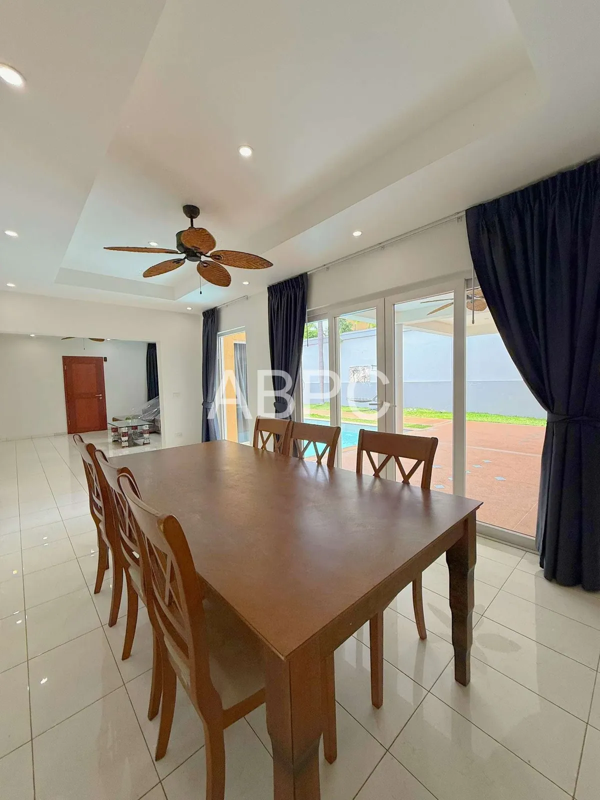 Luxury Pool Villa 3 bedrooms 4 bathrooms in Siam Royal View Pattaya for Rent photo 15