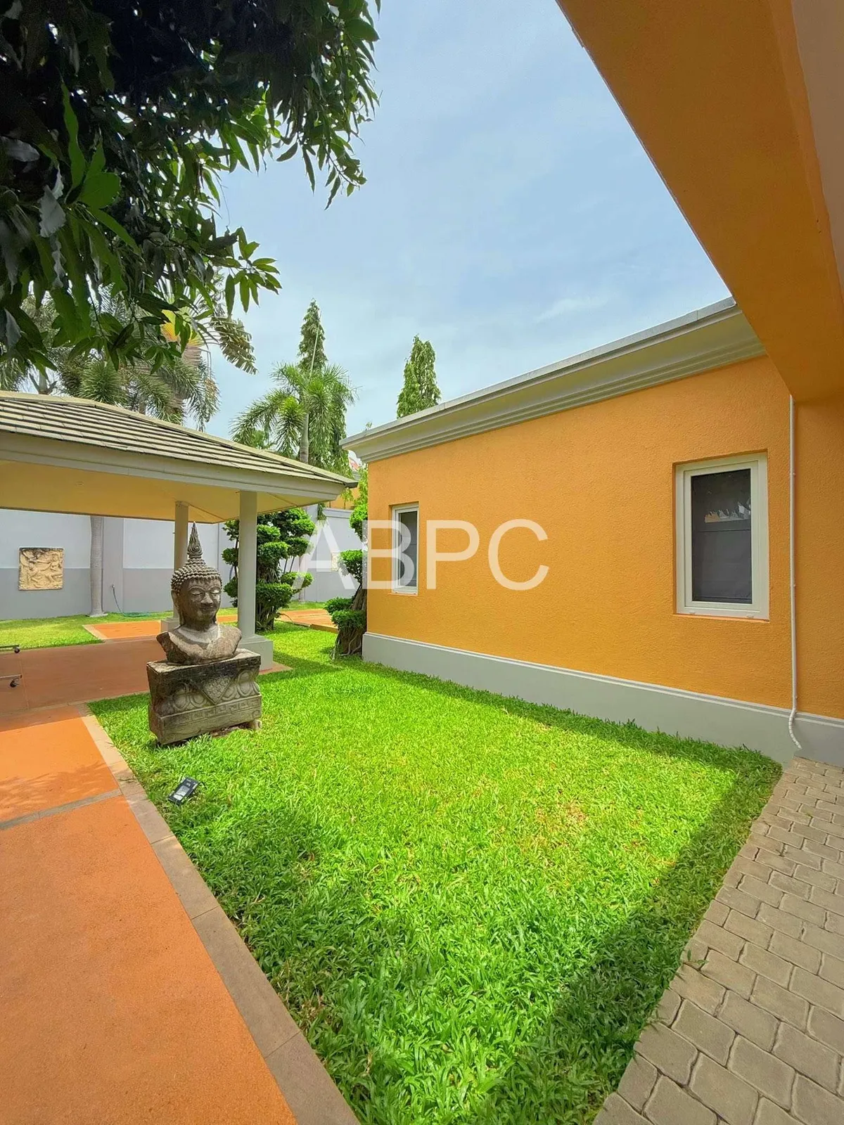 Luxury Pool Villa 3 bedrooms 4 bathrooms in Siam Royal View Pattaya for Rent photo 4