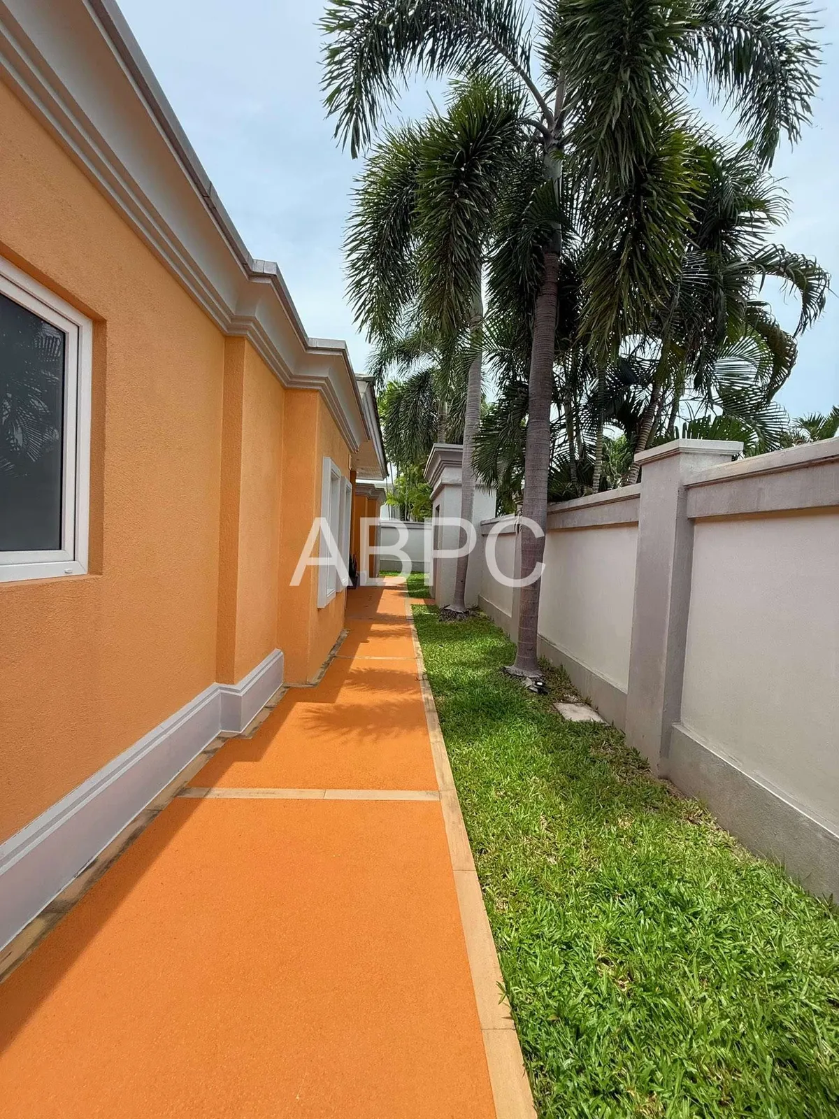 Luxury Pool Villa 3 bedrooms 4 bathrooms in Siam Royal View Pattaya for Rent photo 10