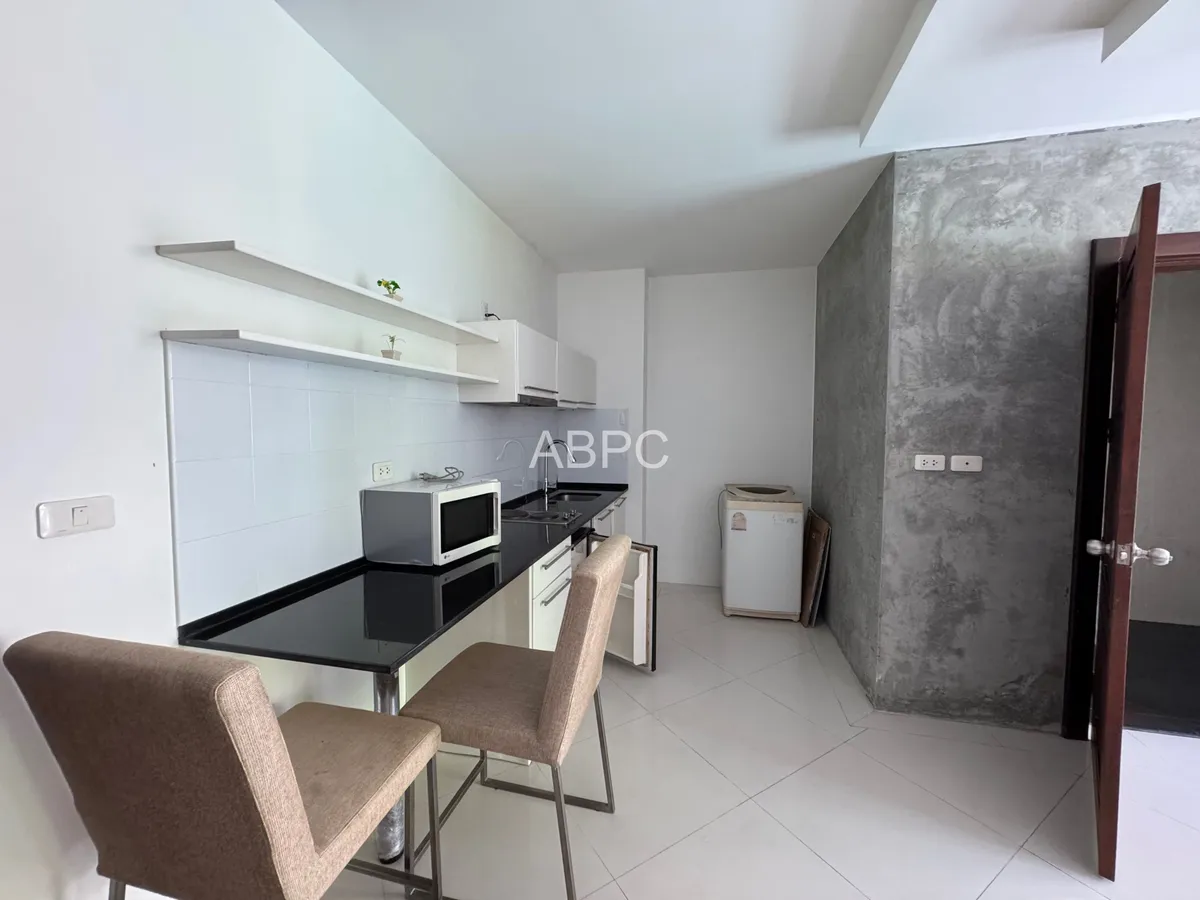 Studio 1 Bathroom in Pratumnak photo 2