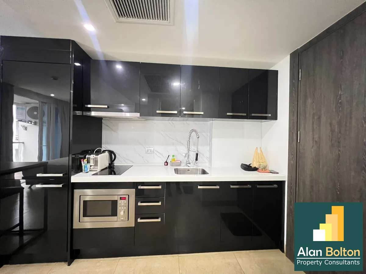 Studio 1 Bathroom in Central Pattaya photo 3