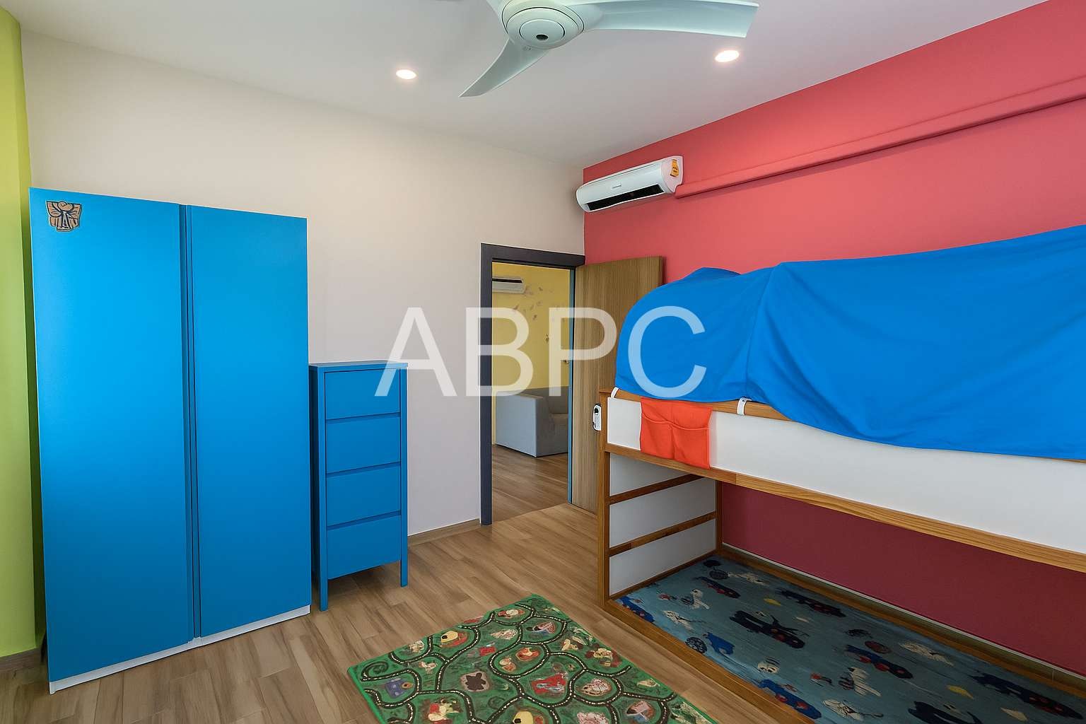 4 Bedroom 3 Bathroom in East Pattaya photo 11