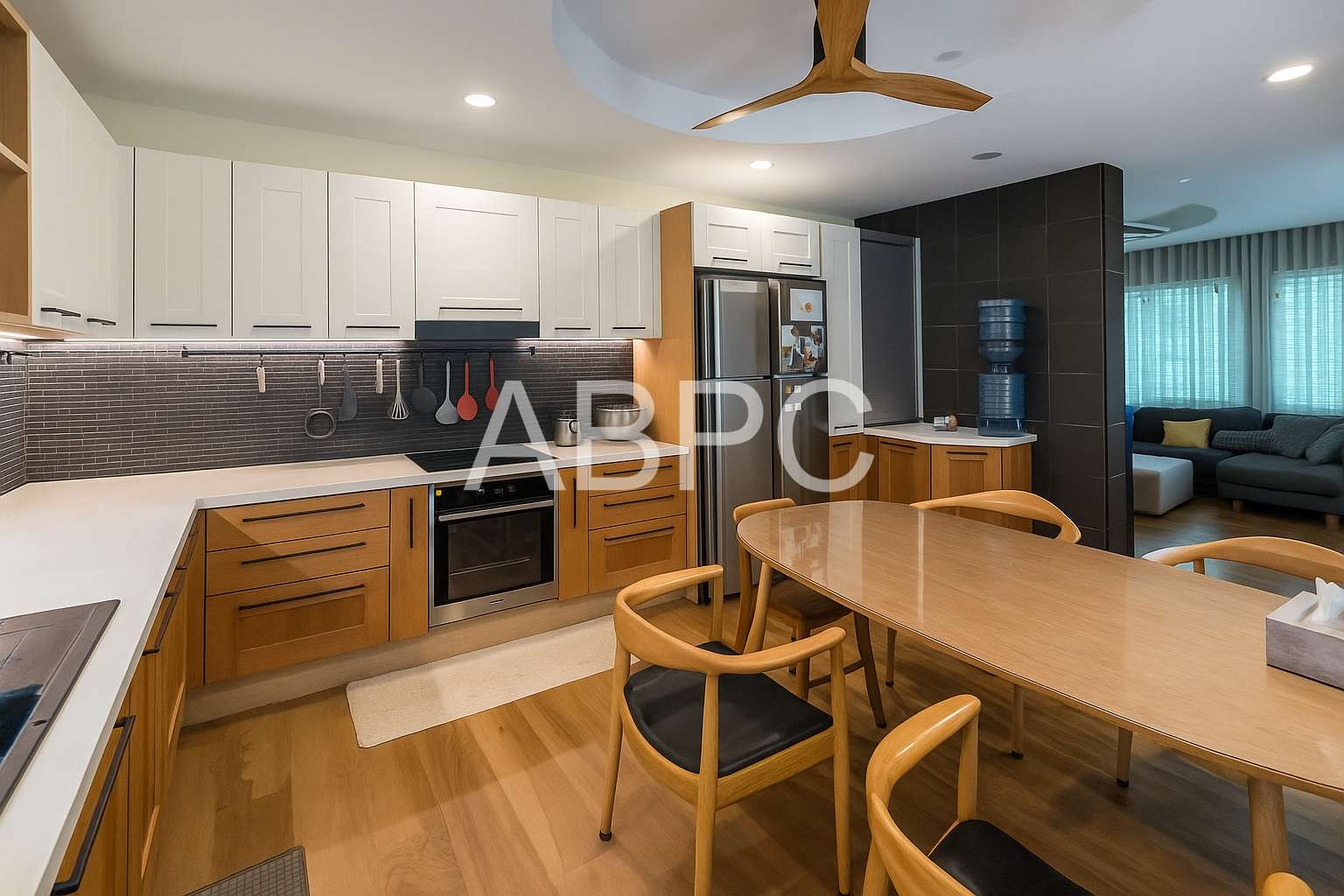 4 Bedroom 3 Bathroom in East Pattaya photo 5