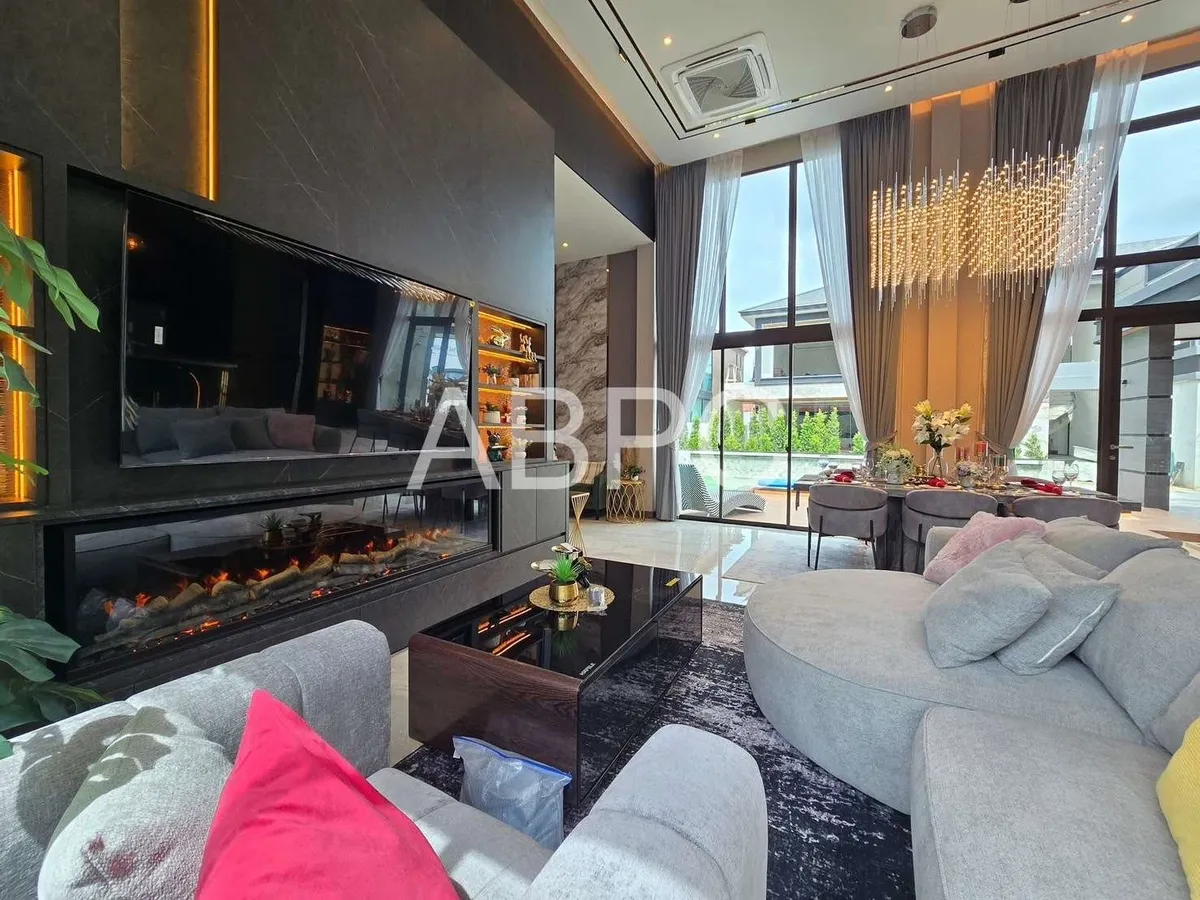 luxury pool Villa 3 Bedrooms 4 Bathrooms in Mapprachan photo 4