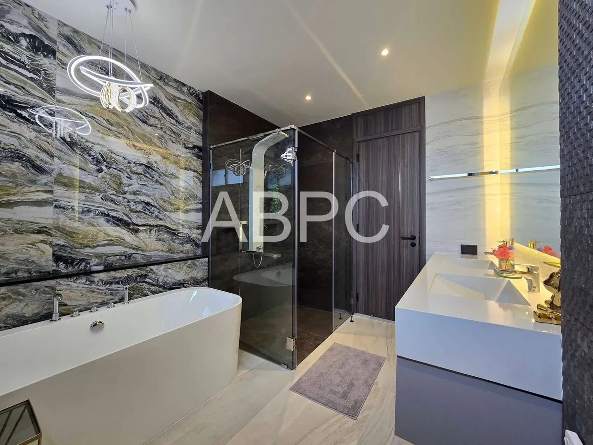 luxury pool Villa 3 Bedrooms 4 Bathrooms in Mapprachan photo 10