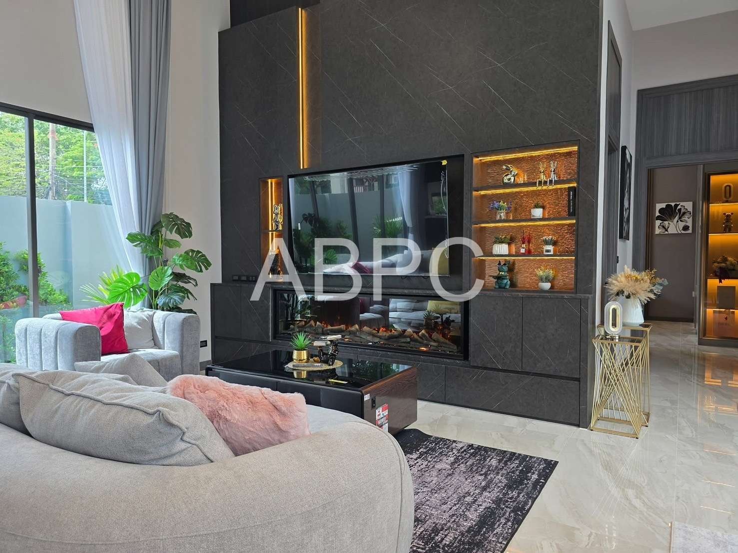 luxury pool Villa 3 Bedrooms 4 Bathrooms in Mapprachan photo 16