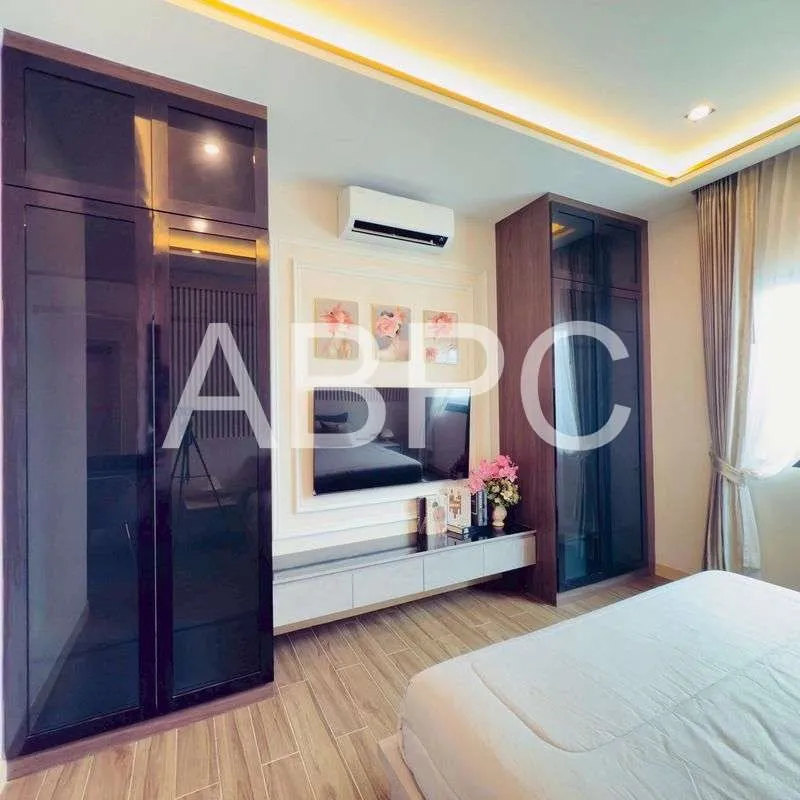 Luxury Pool Villa 3 bedrooms 4 bathrooms in East Pattaya for Sale photo 14