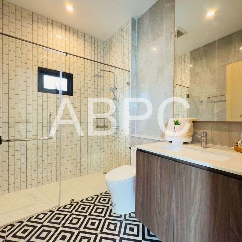 Luxury Pool Villa 3 bedrooms 4 bathrooms in East Pattaya for Sale photo 10