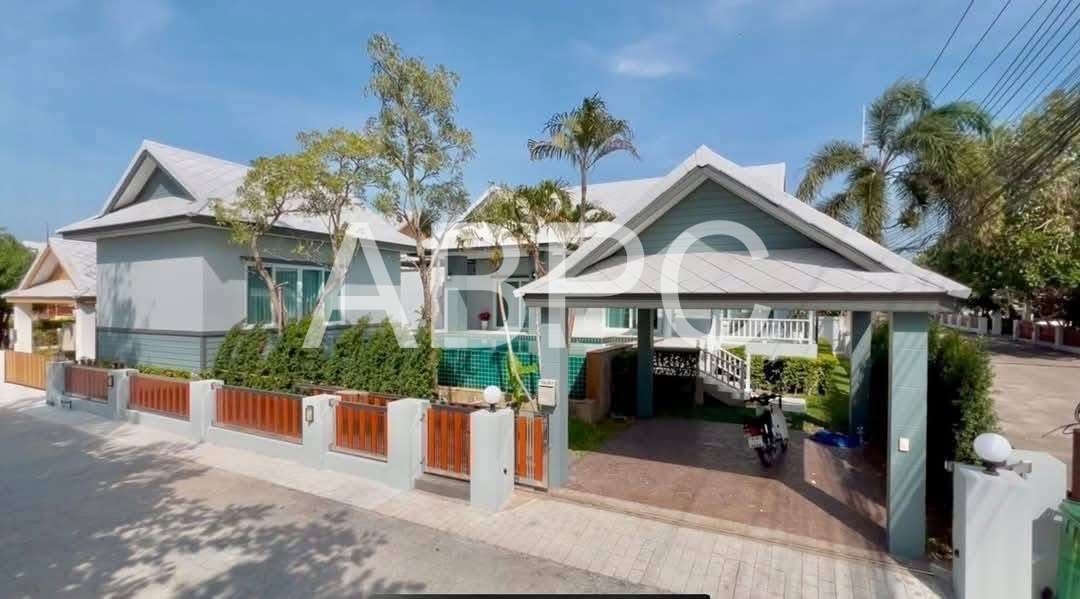 Pool Villa House for rent 4 Bedrooms 4 Bathrooms in East Pattaya photo 2