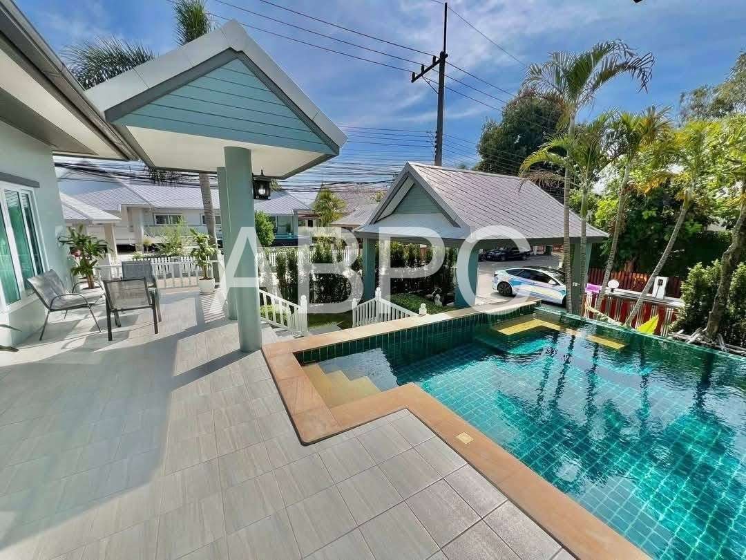 Pool Villa House for rent 4 Bedrooms 4 Bathrooms in East Pattaya photo 4