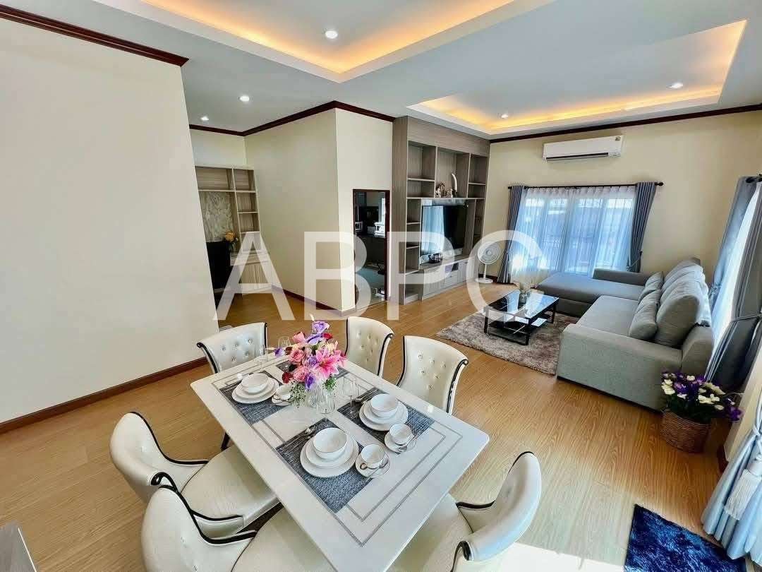 Pool Villa House for rent 4 Bedrooms 4 Bathrooms in East Pattaya photo 6