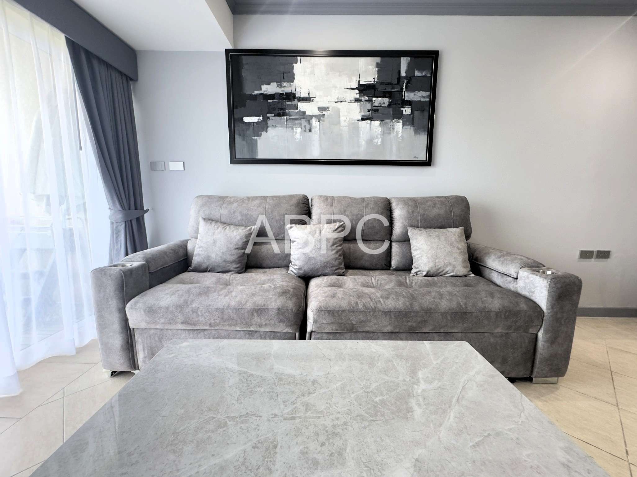 2 Bedroom 1 Bathroom in Pratumnak photo 2