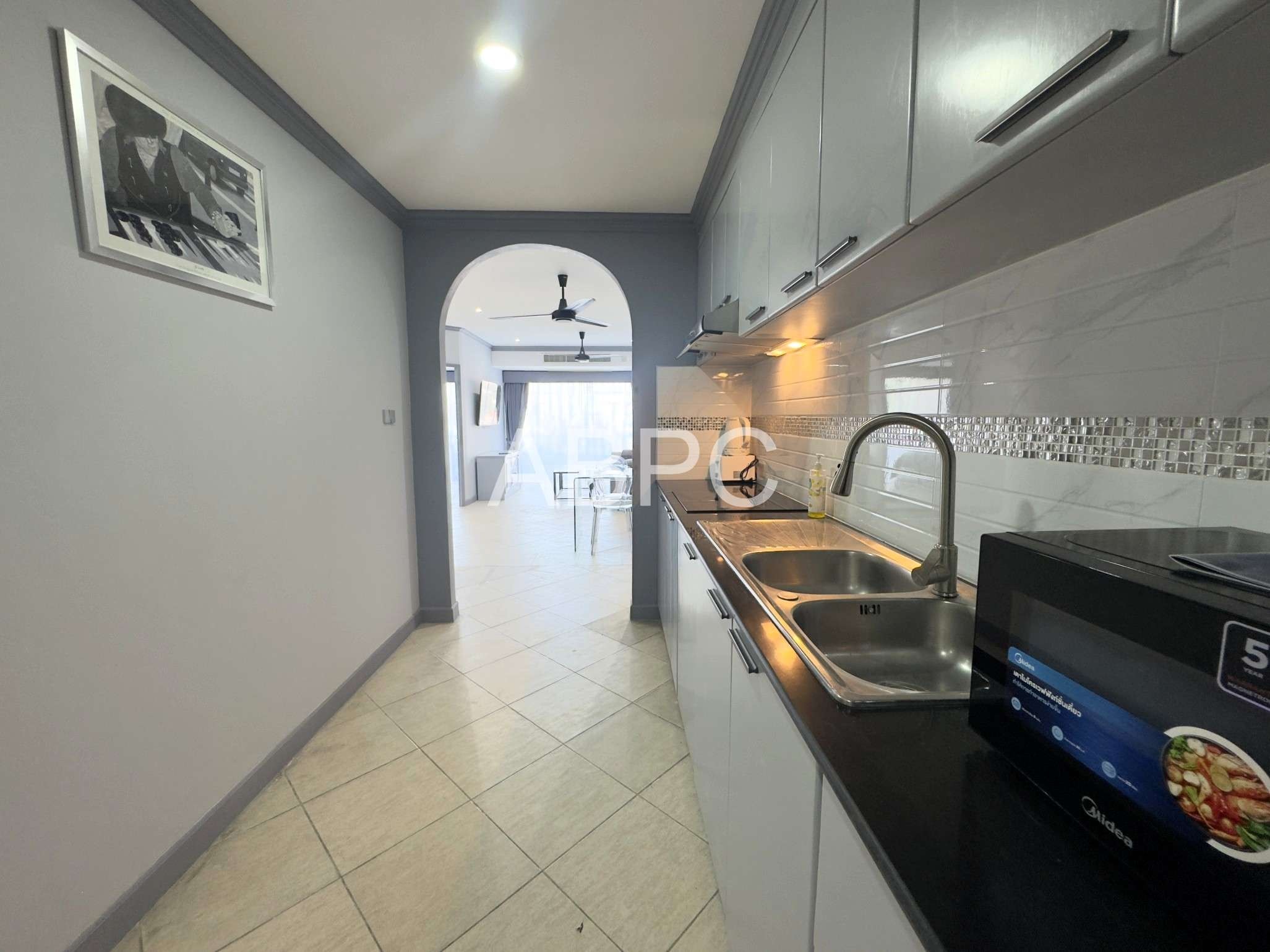 2 Bedroom 1 Bathroom in Pratumnak photo 5