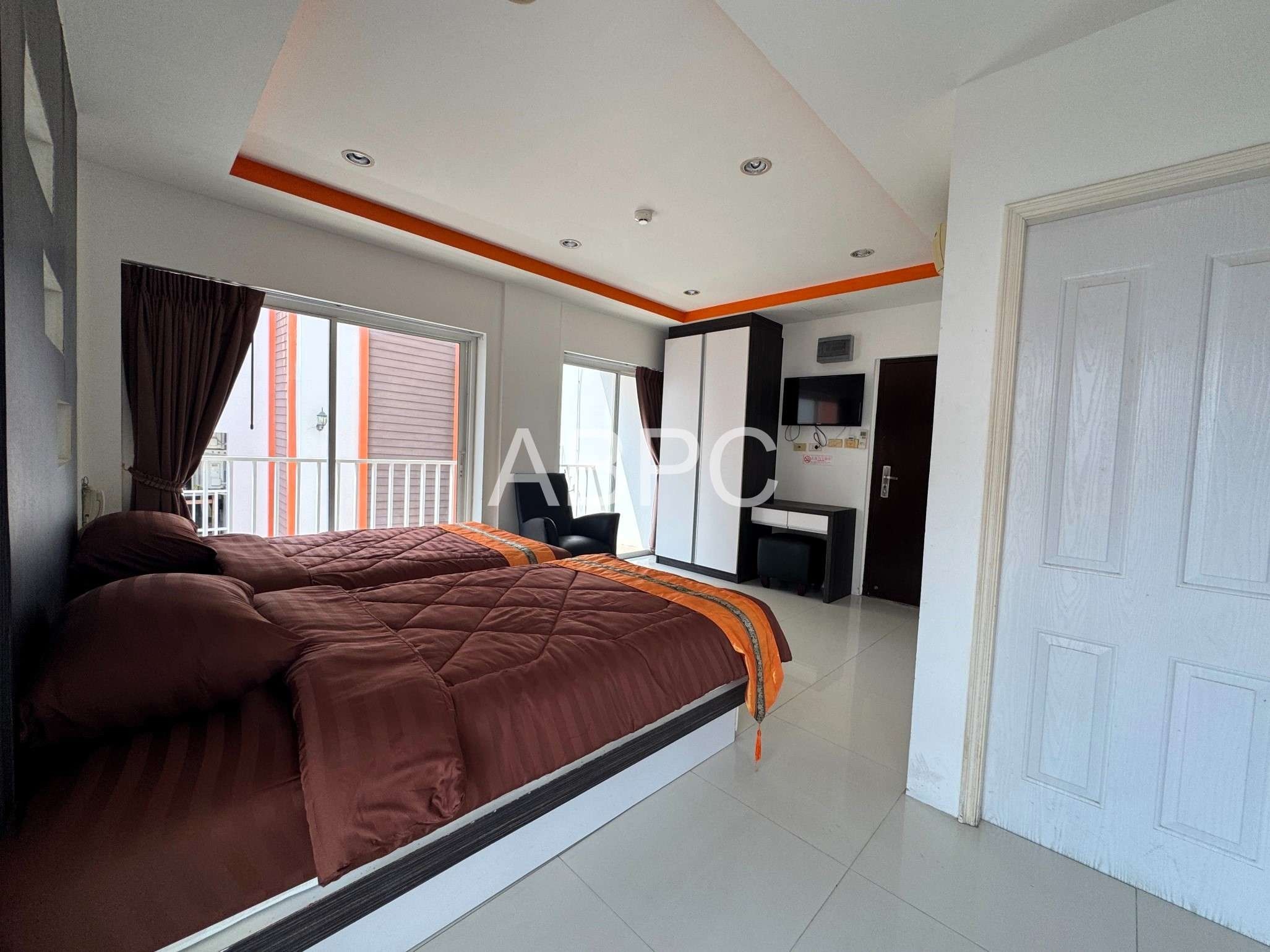 Corner Studio in Pratumnak photo 5
